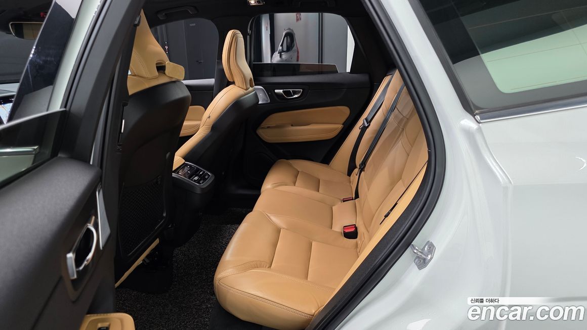Volvo XC60 2021