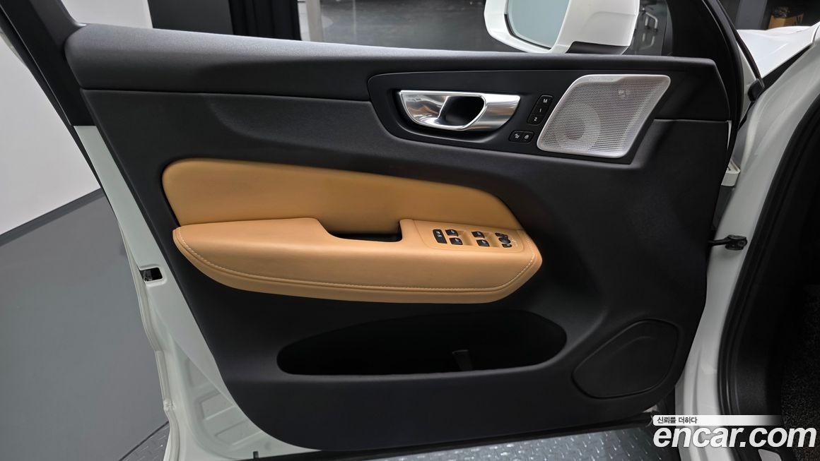 Volvo XC60 2021