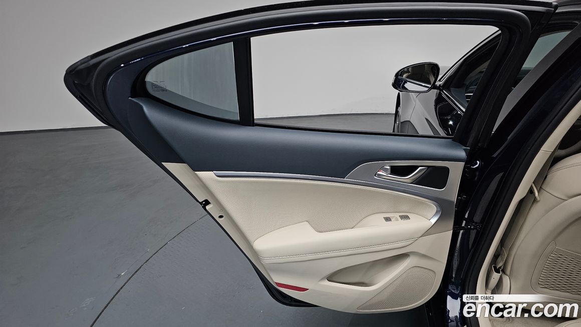 Genesis G70 2025