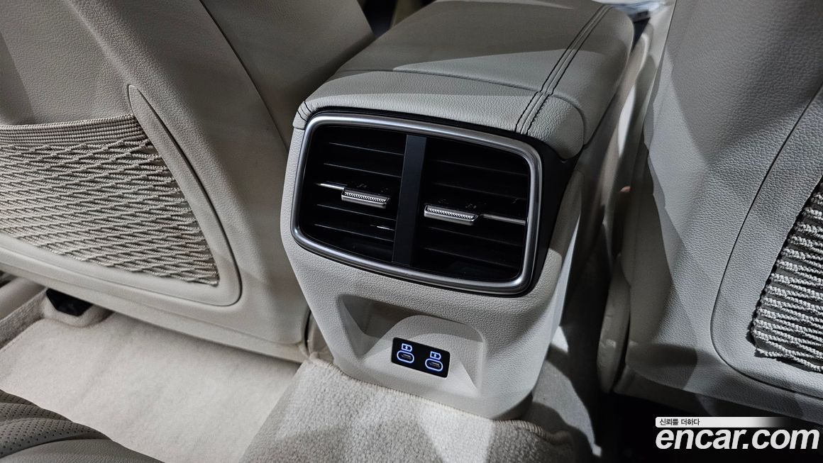 Genesis G70 2025