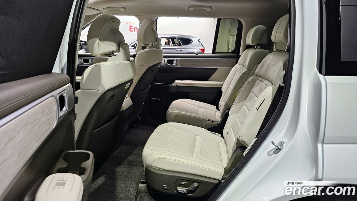 Hyundai Santafe 2025