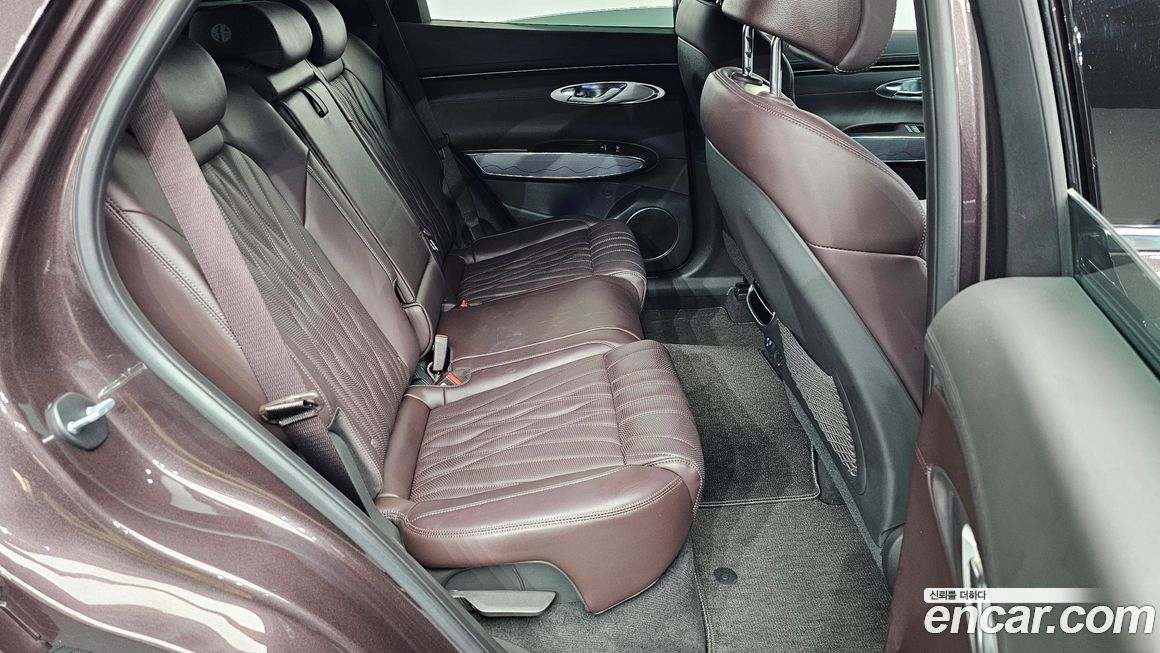 Genesis GV70 2023
