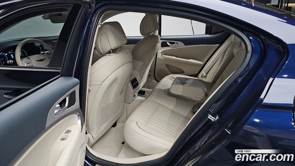 Genesis G70 2025