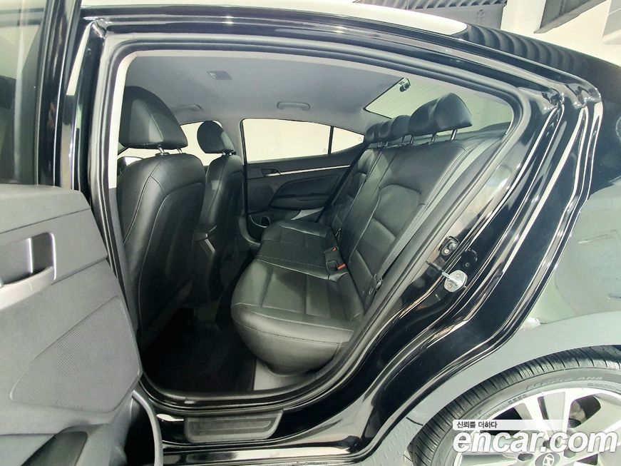Hyundai AVANTE 2018