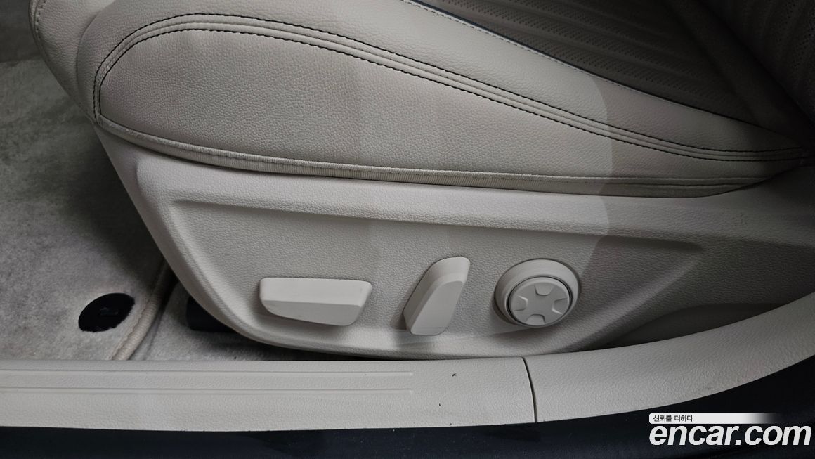 Genesis G70 2025