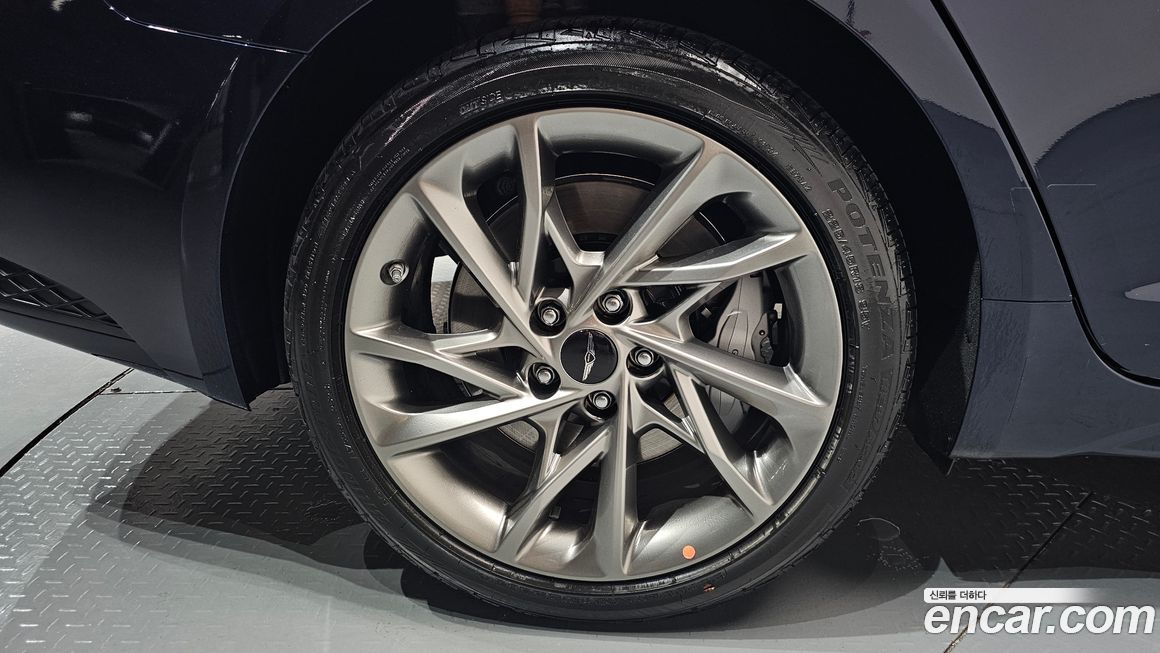 Genesis G70 2025