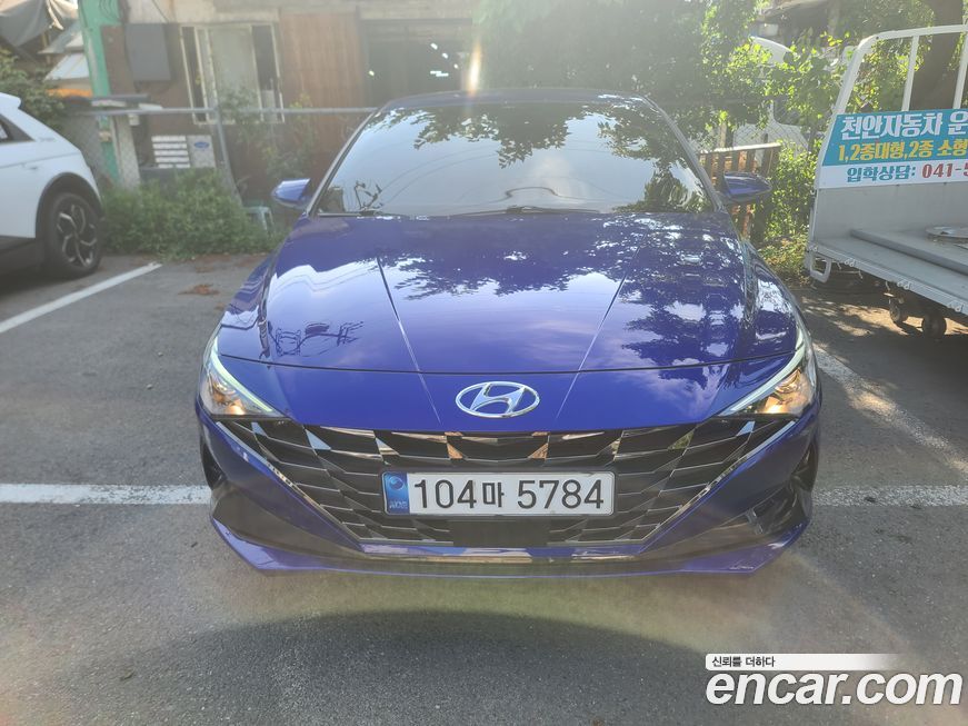 Hyundai AVANTE 2021