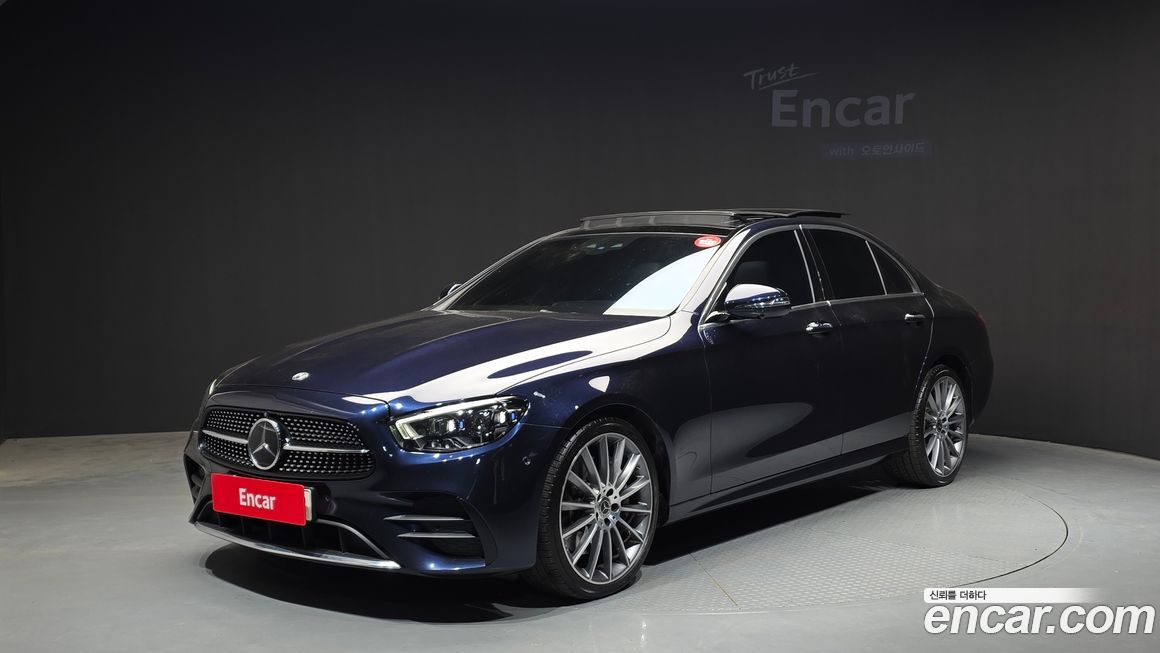Mercedes-Benz E-Class 2022