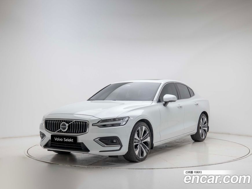 Volvo S60 2024