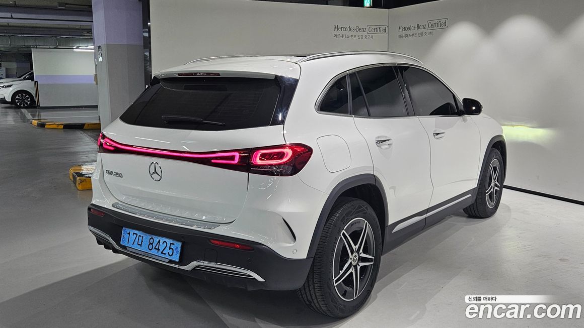 Mercedes-Benz EQA 2024