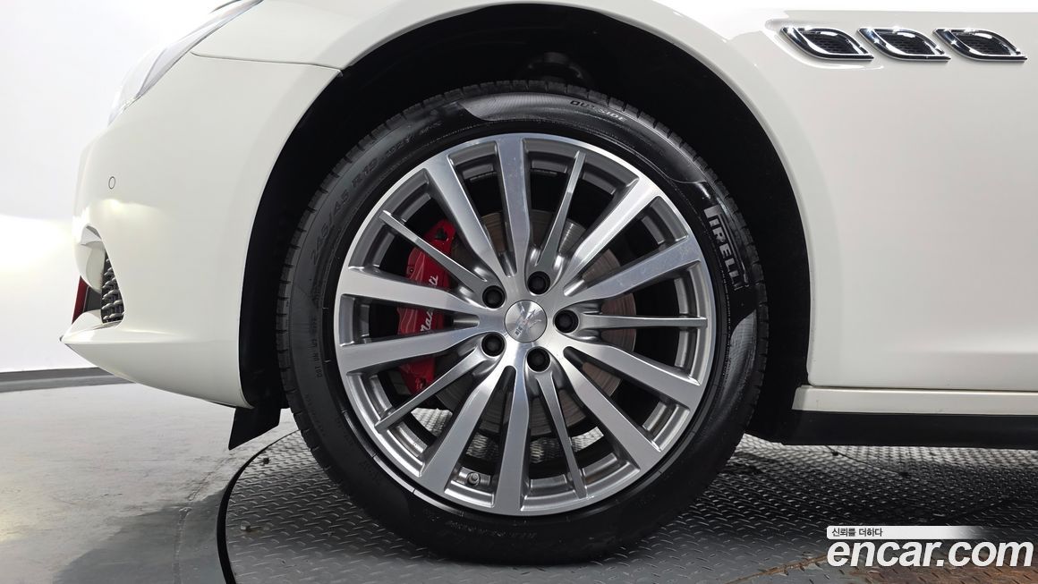 Maserati Quattroporte 2019