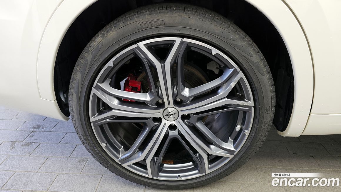 Maserati Levante 2019