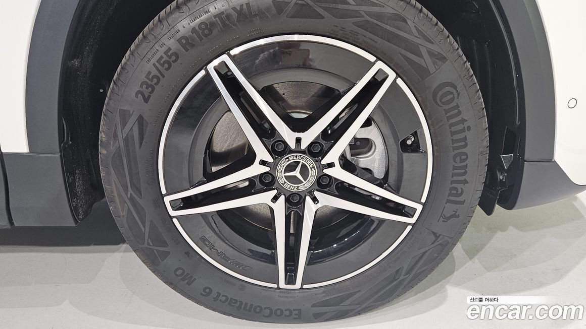 Mercedes-Benz EQA 2024