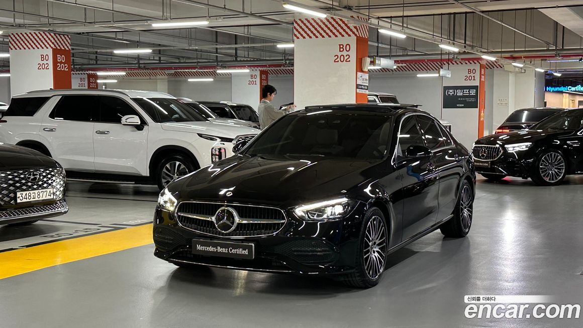 Mercedes-Benz C-Class 2024