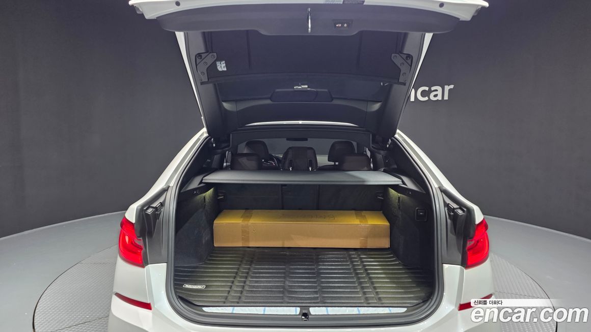 BMW Gran Turismo 2023