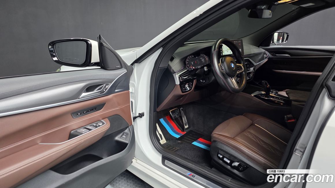 BMW Gran Turismo 2023