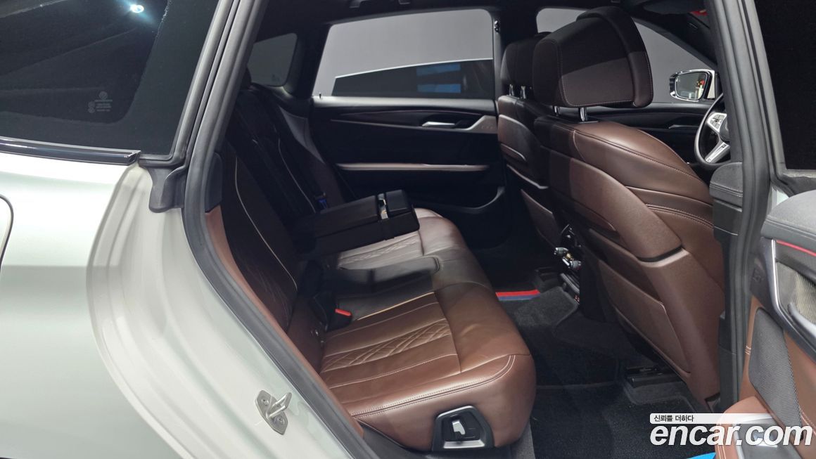 BMW Gran Turismo 2023