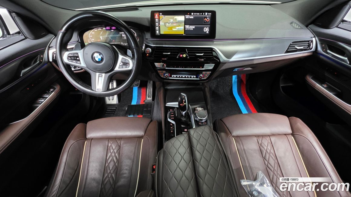 BMW Gran Turismo 2023