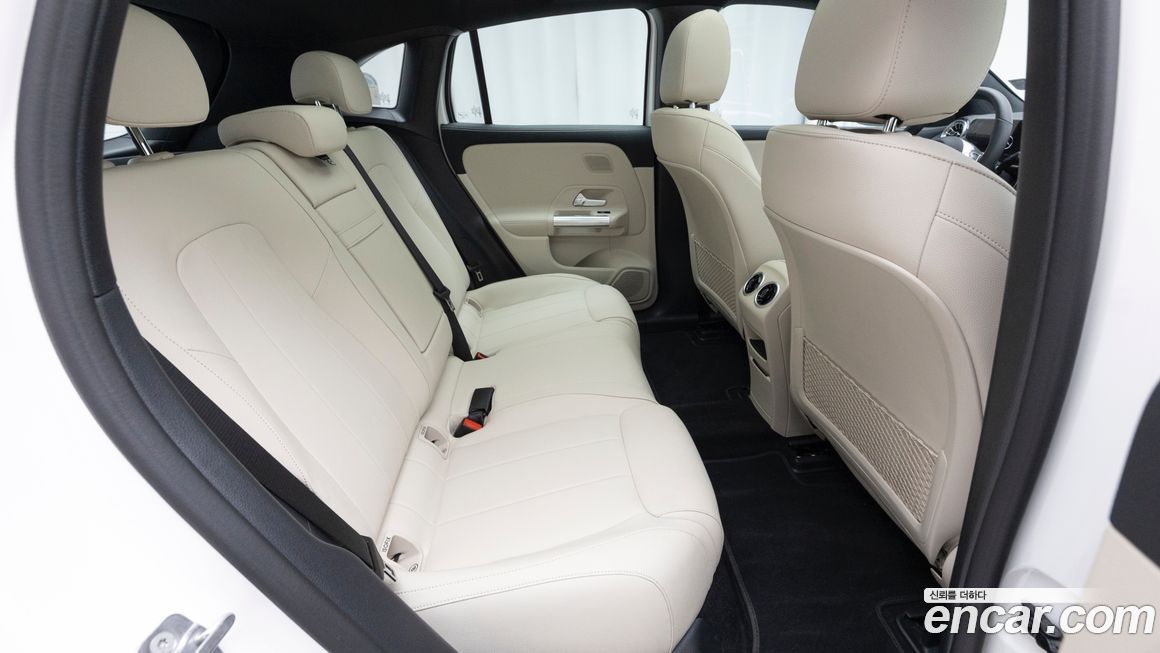 Mercedes-Benz EQA 2026
