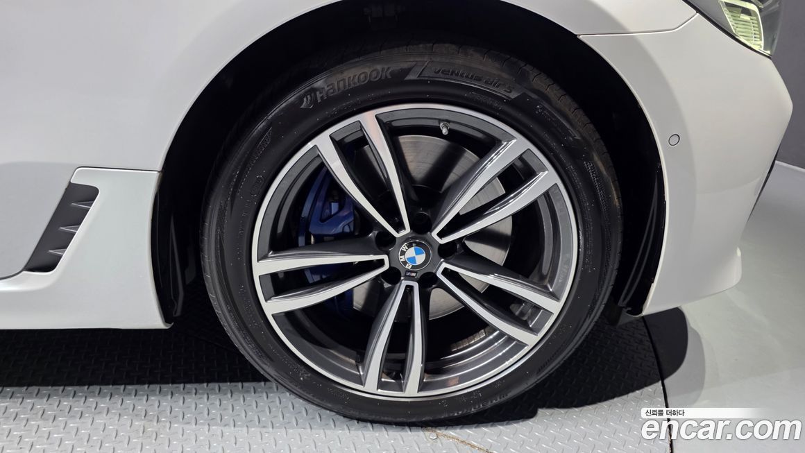 BMW Gran Turismo 2023