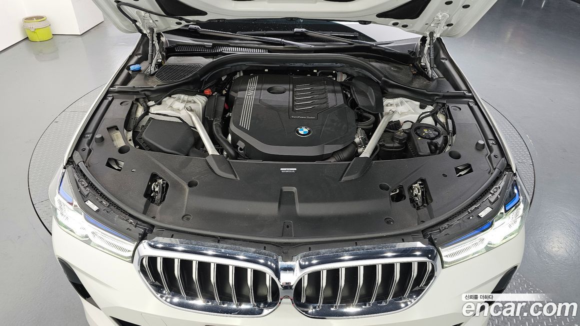BMW Gran Turismo 2023