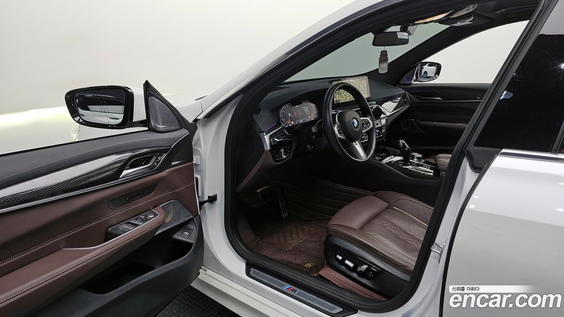 BMW Gran Turismo 2023