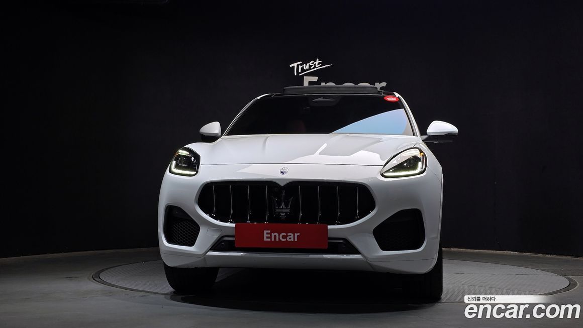Maserati Grecale 2023