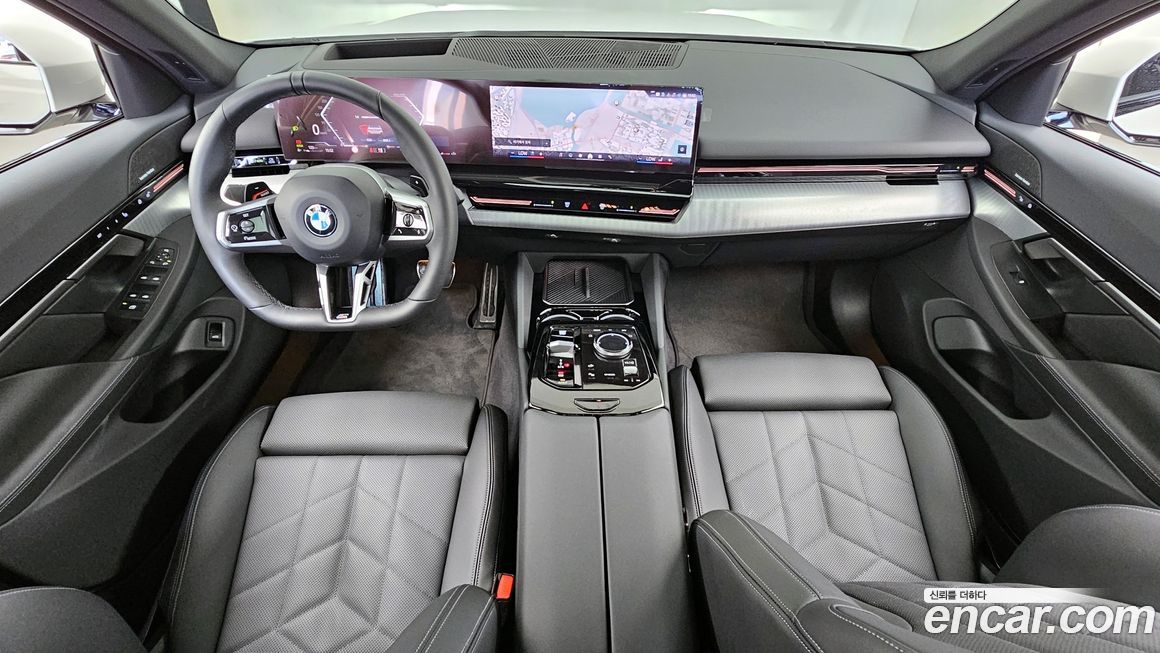 BMW 5-Series 2024