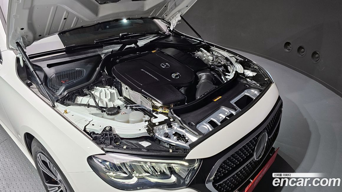 Mercedes-Benz E-Class 2025