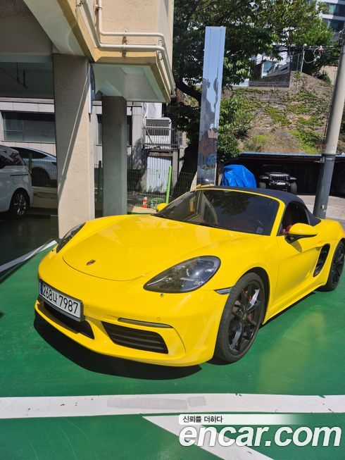 Porsche 718 2017