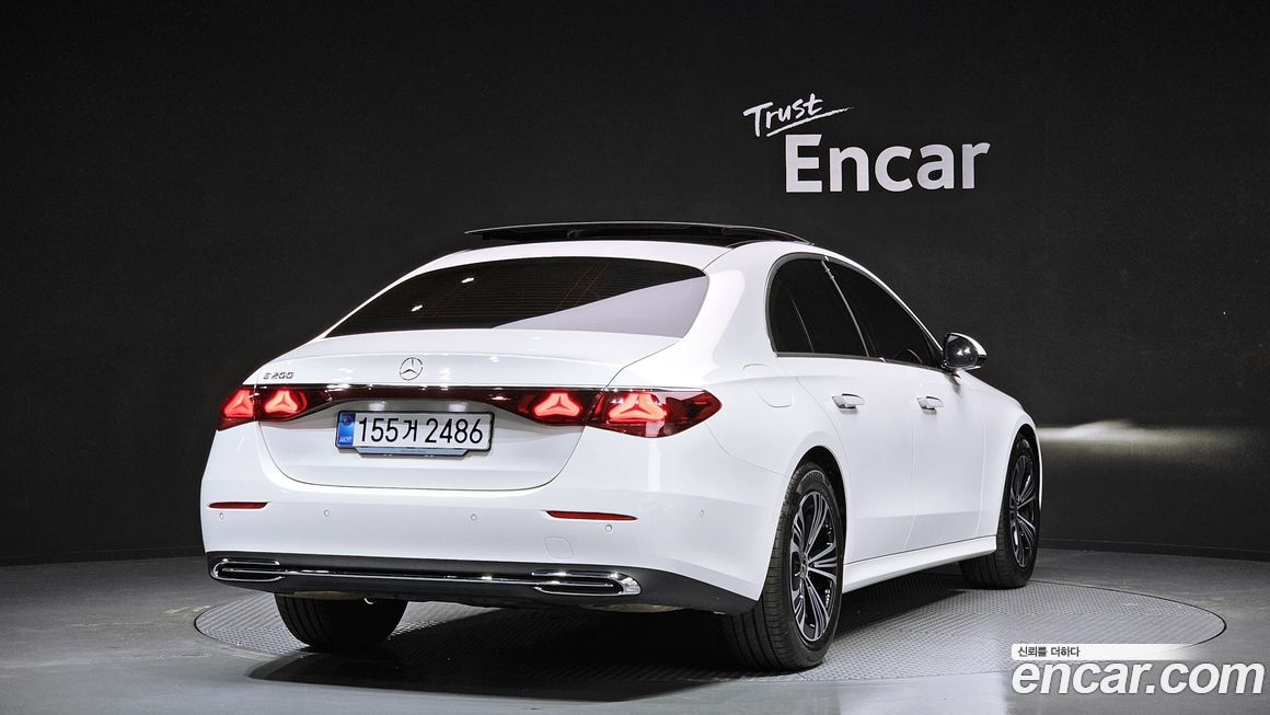 Mercedes-Benz E-Class 2025