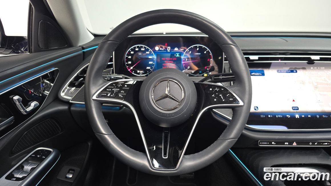 Mercedes-Benz E-Class 2024