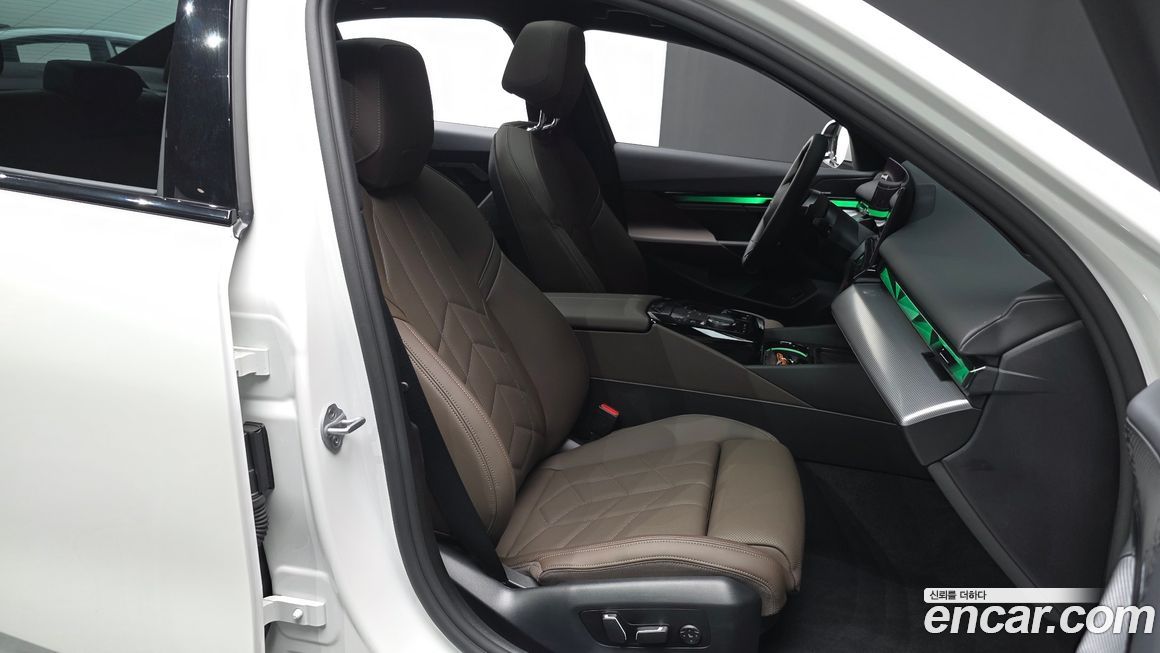 BMW 5-Series 2025