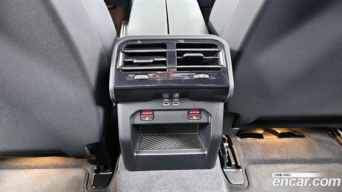 BMW 5-Series 2024