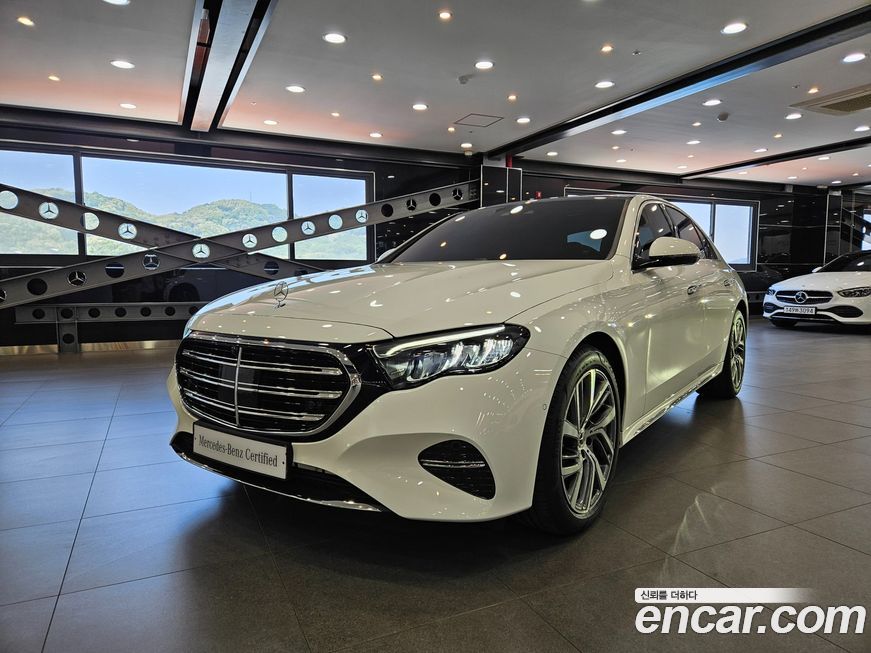 Mercedes-Benz E-Class 2025