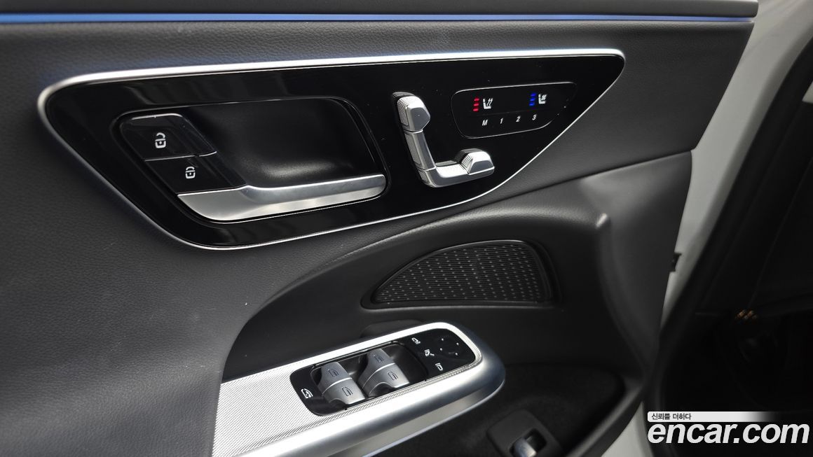Mercedes-Benz E-Class 2024