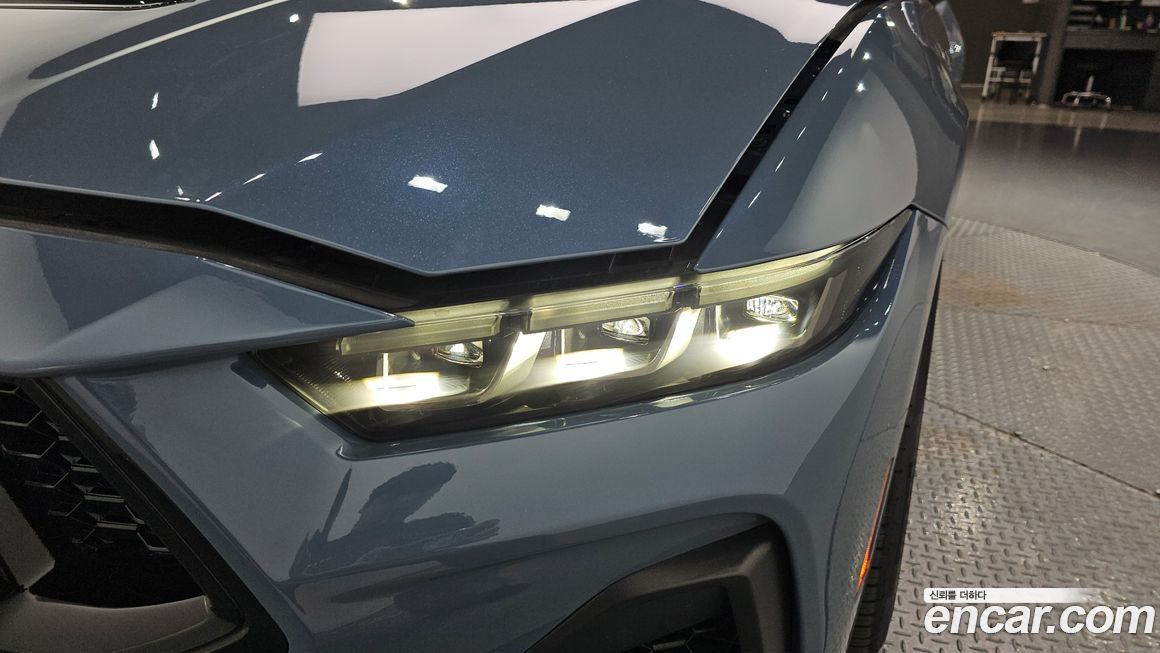 Ford Mustang 2024