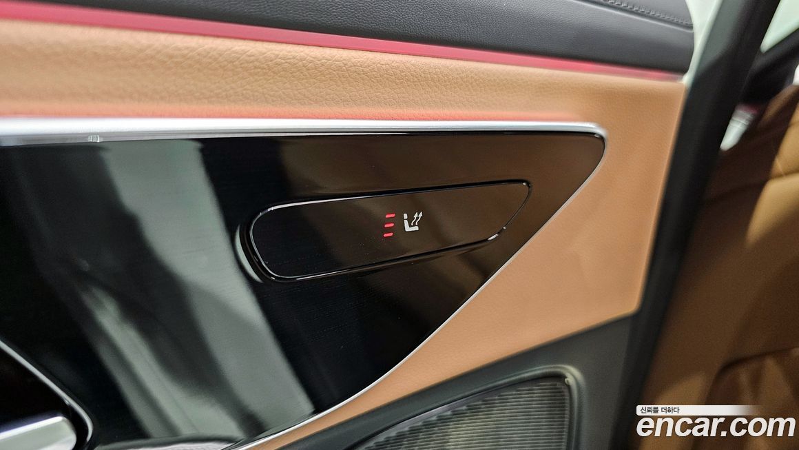 Mercedes-Benz E-Class 2025