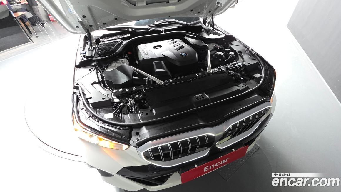 BMW 5-Series 2025