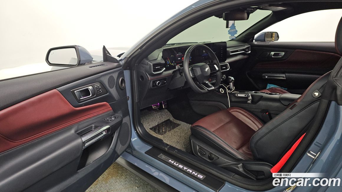 Ford Mustang 2024