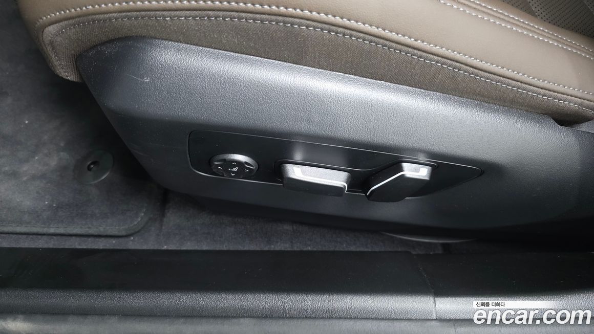 BMW 5-Series 2025