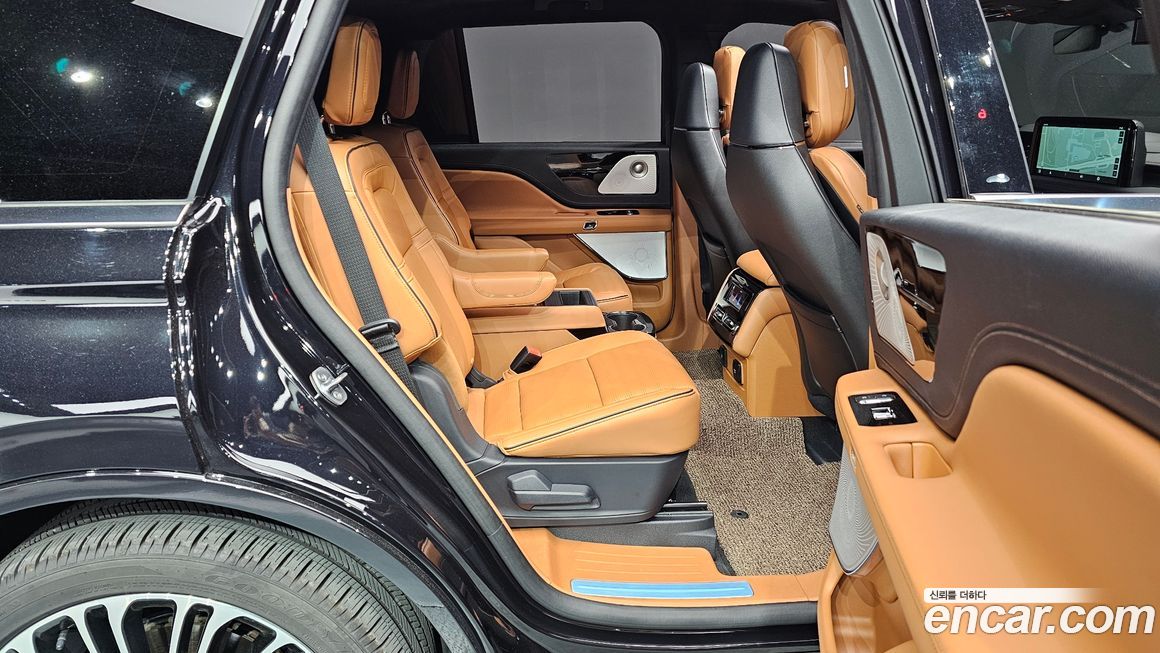 Lincoln Aviator 2025