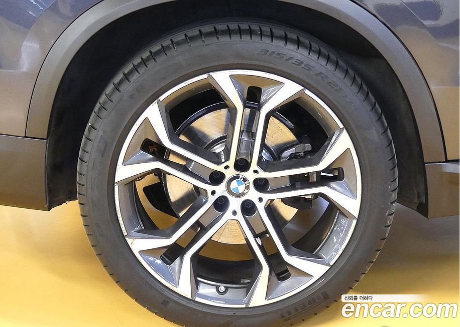 BMW X5 2022