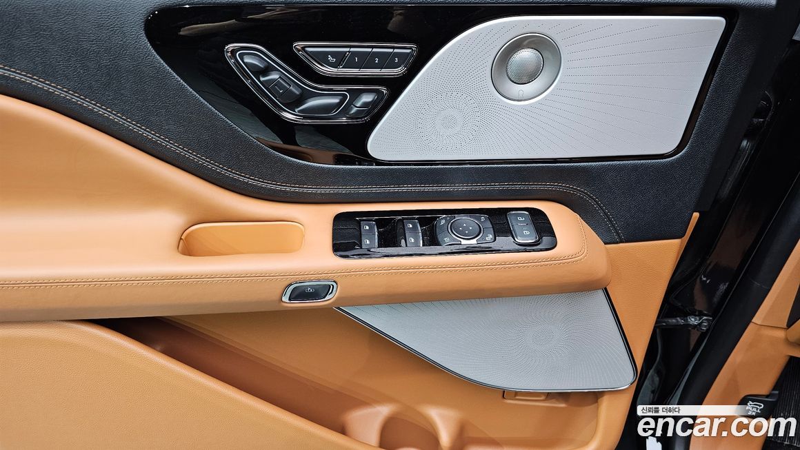 Lincoln Aviator 2025