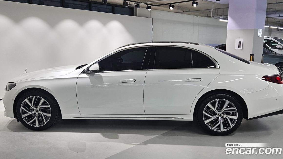 Mercedes-Benz E-Class 2025
