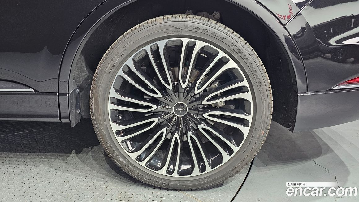 Lincoln Aviator 2025