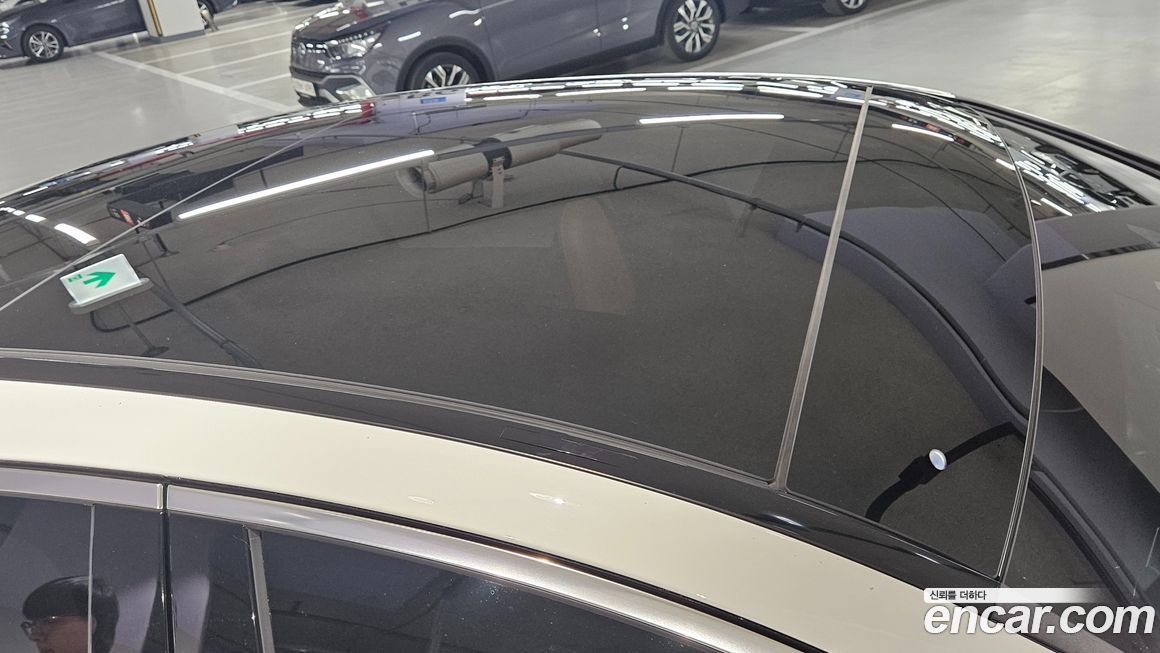 Mercedes-Benz E-Class 2025