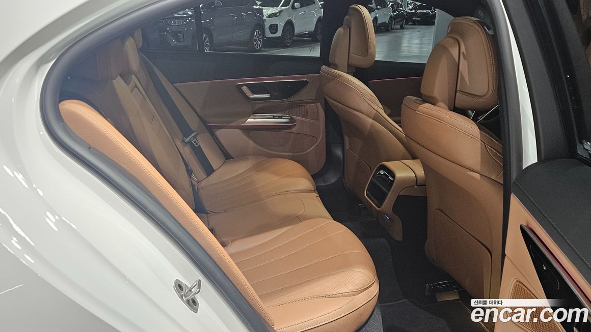 Mercedes-Benz E-Class 2025
