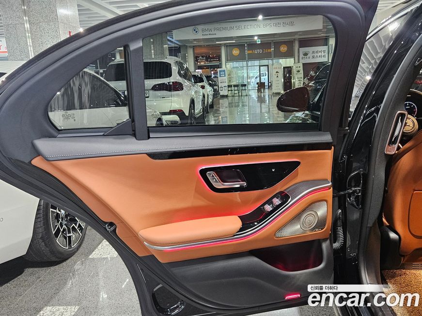 Mercedes-Benz S-Class 2022
