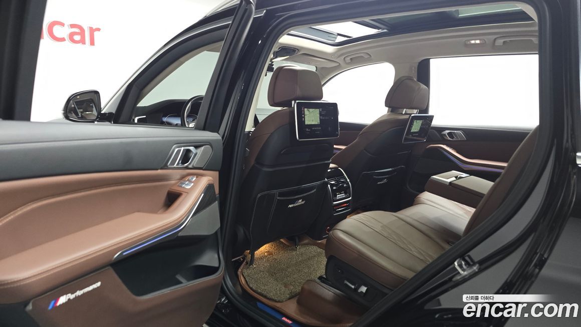 BMW X7 2022